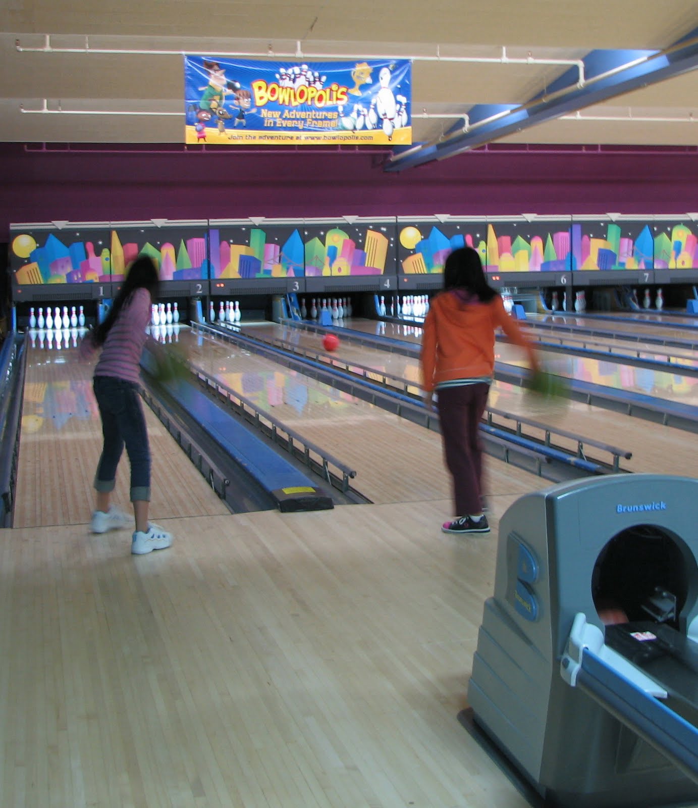 Tzuhsimama Back to the BowlaRoll