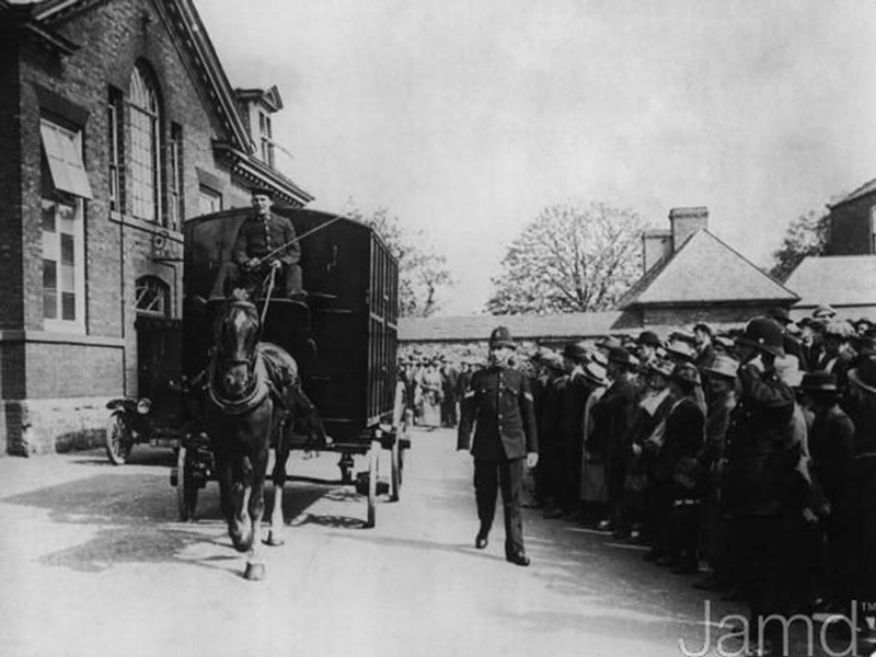 [El+juicio+(001).JPG]