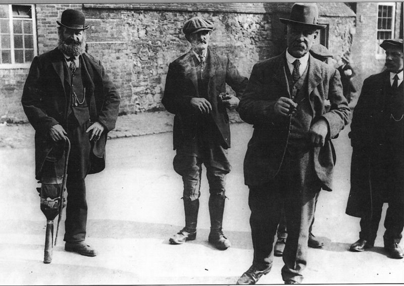 [George+Measures+(002).jpg]