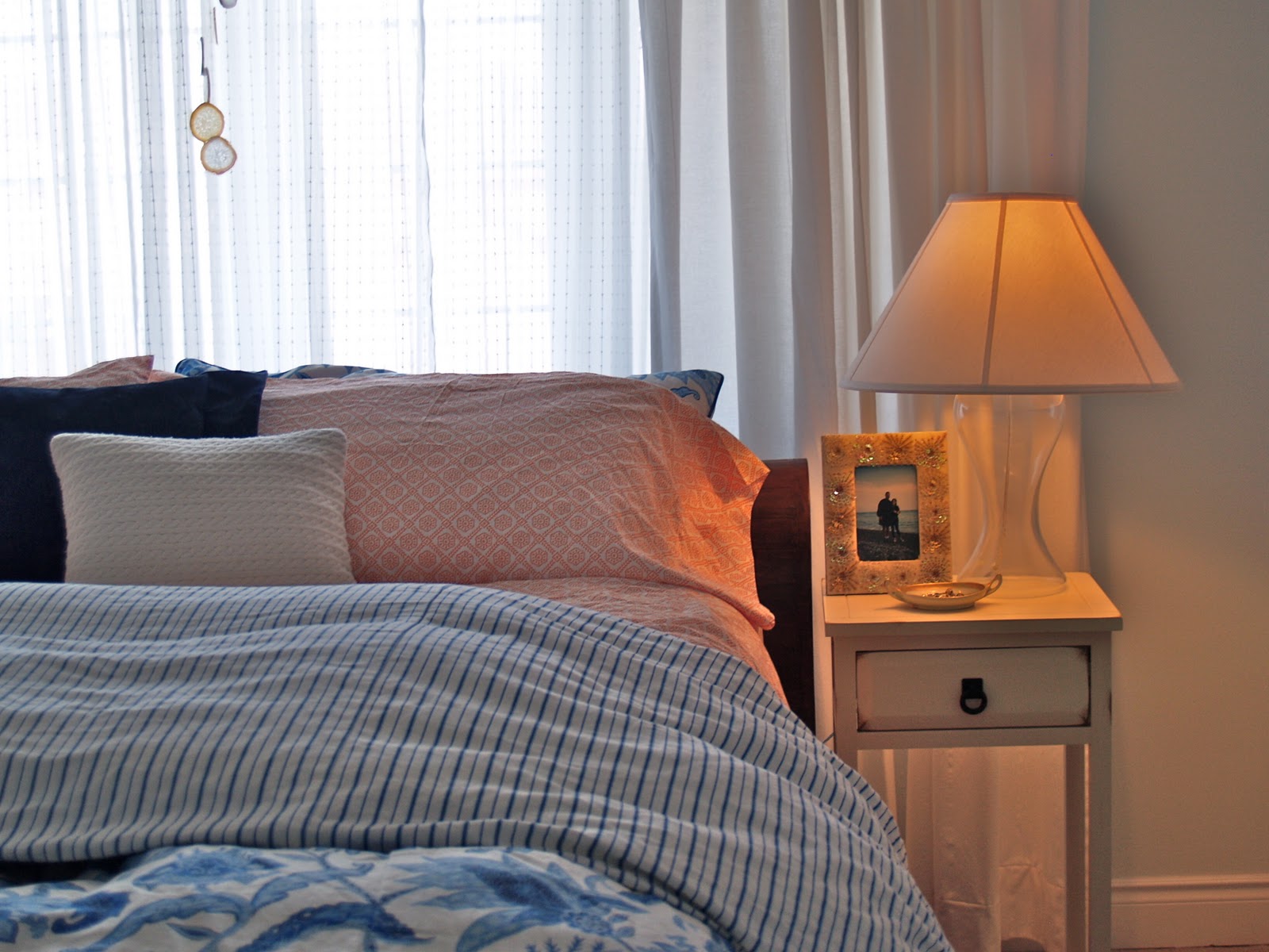 10 Rooms Yea or Nay Beds Under Windows..