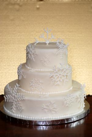 Snowflakes Wedding Cake Three tier round cake with snowflakes