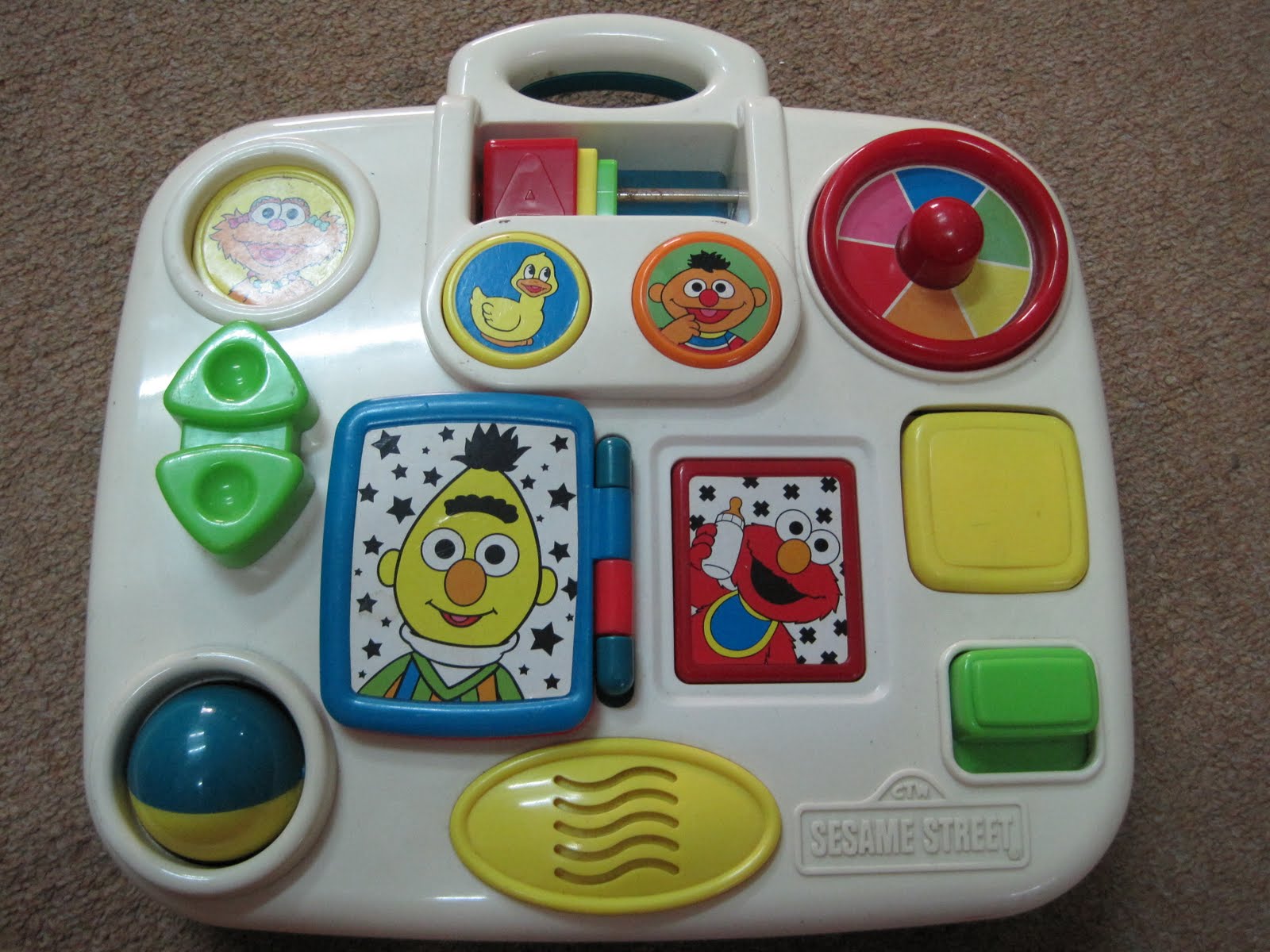 Baby Blogs: Tyco Sesame Street Crib Board