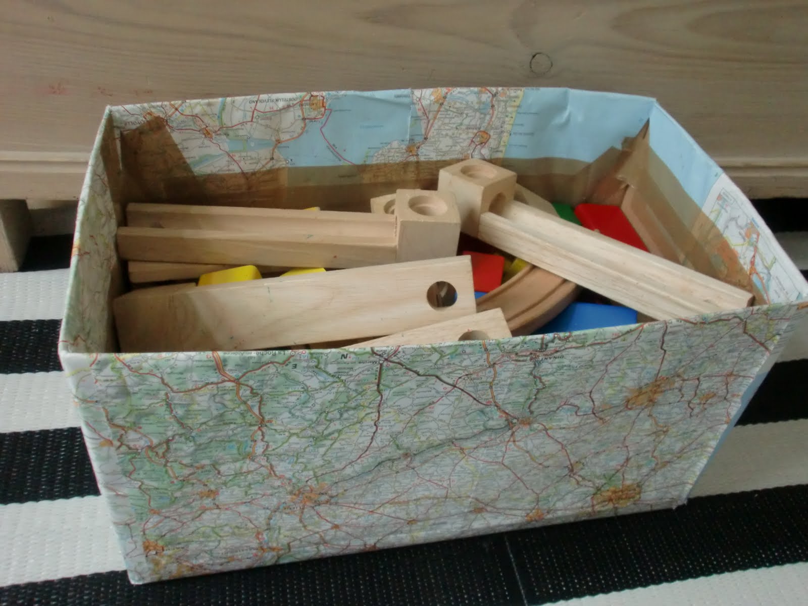 litenbjoern: Aufbewahrung im Kinderzimmer