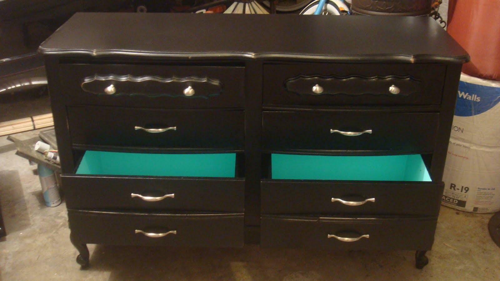 Remodelaholic Dresser Refinish Guest Party Highlight