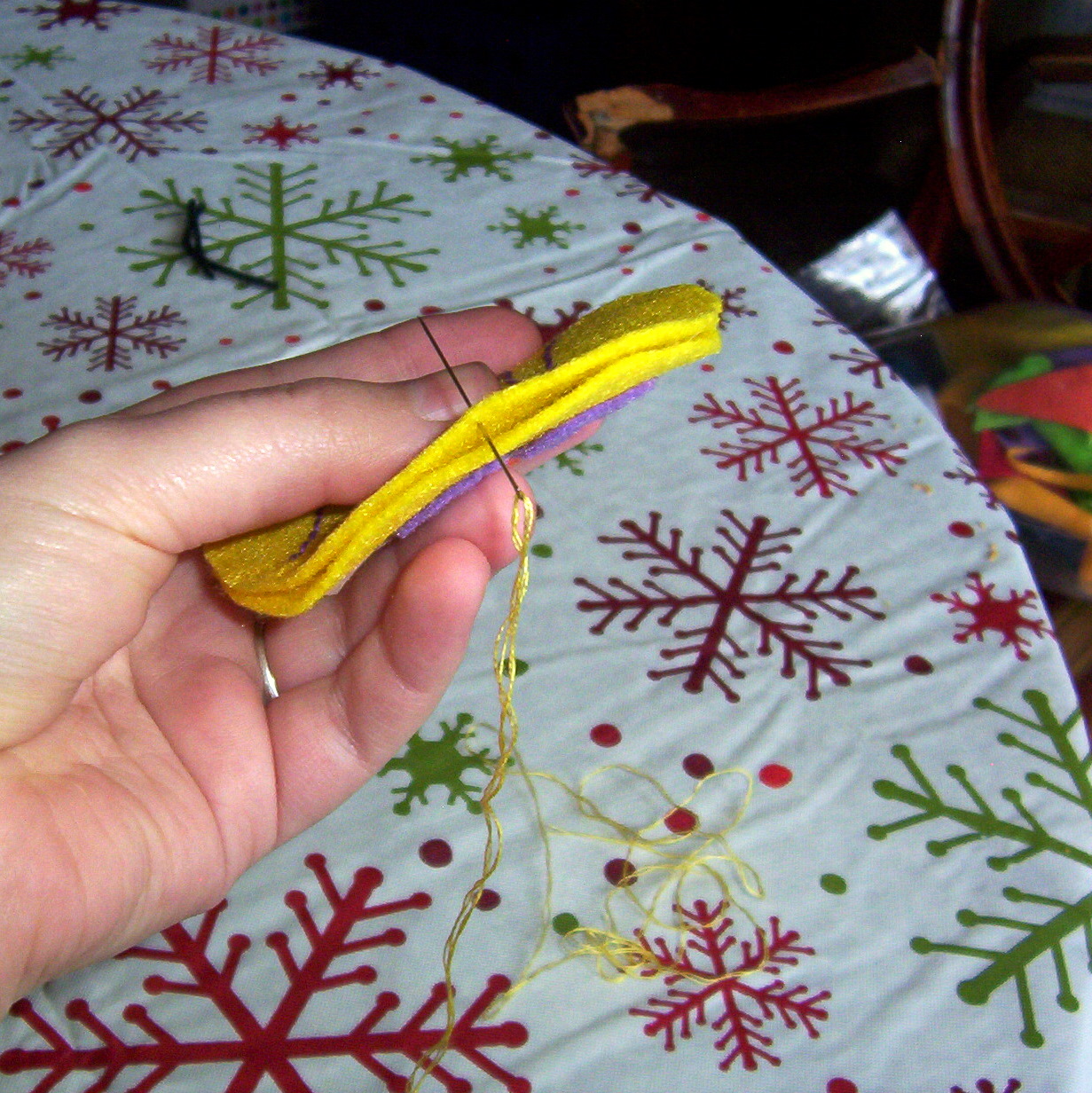 24 Foot Street Felt Embroidered and Appliqued Key Chain or Luggage Tag