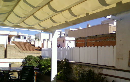 Vallas y Cercados realizados en lamas de Material para exterior sin