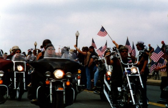 http://2.bp.blogspot.com/_nsfFCnwGVlc/TIsJJWnj-yI/AAAAAAAACNw/Ha4tREHKOEo/s640/1.990076080.memorial-day-motorcycle-rally.jpg