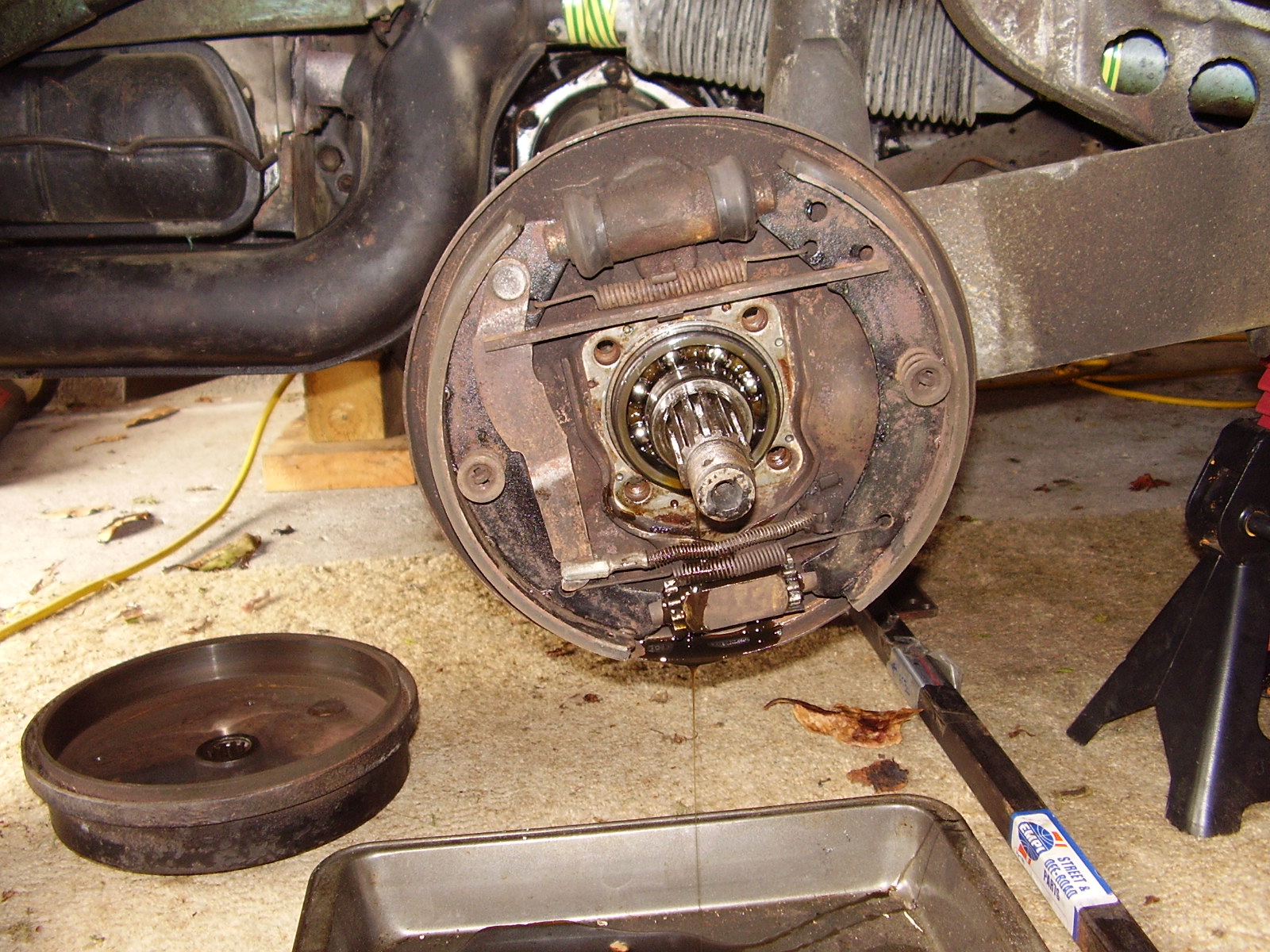 1966 Classic Volkswagen Beetle 1300 Replaced VW Beetle rear axle seal