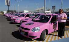 [taxis+rosados.jpg]