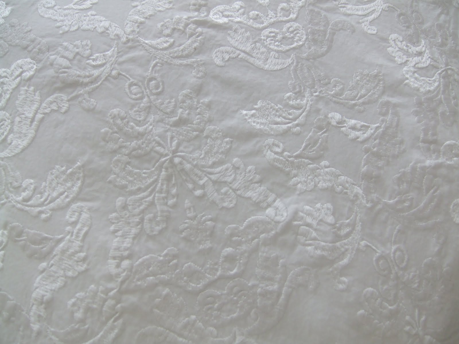 Chinese Pouches- 2 Color- w/Embroidery Fabric- Price Per Dozen