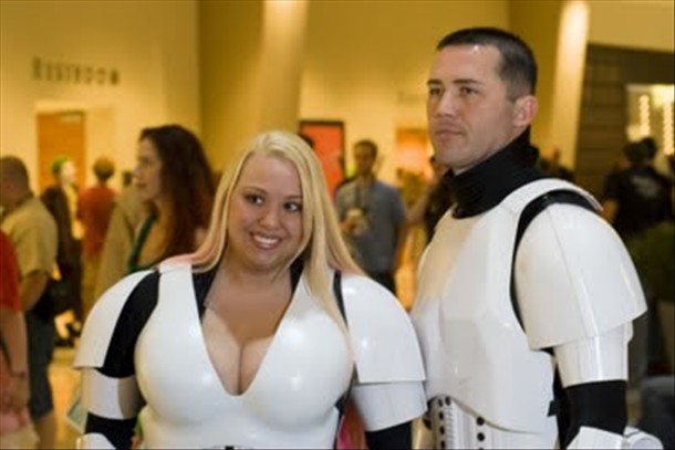 [91+Stormtrooper+Couple_thumb.jpg]