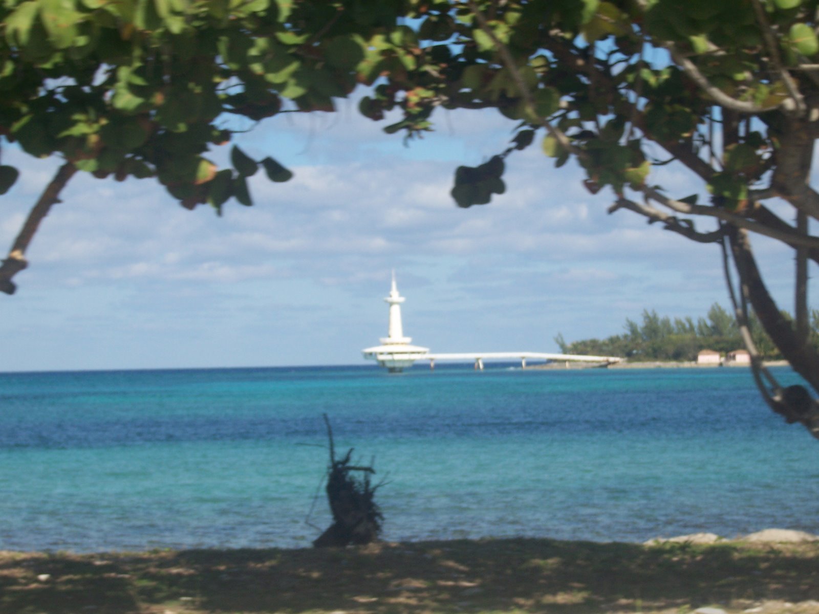 [Arawak+Cay+(13).JPG]