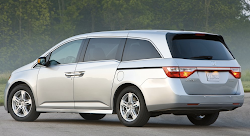 honda odyssey track door sliding minivan draws attention huge