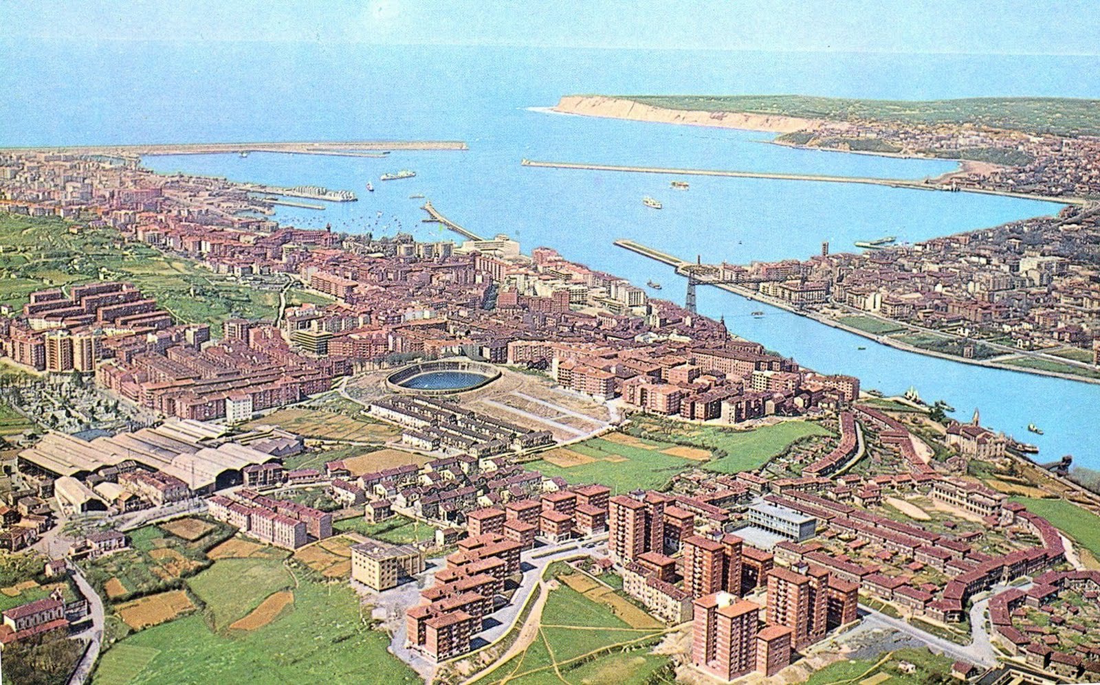 El Mareometro Blog VISTA AÉREA DE PORTUGALETE HACIA 1969