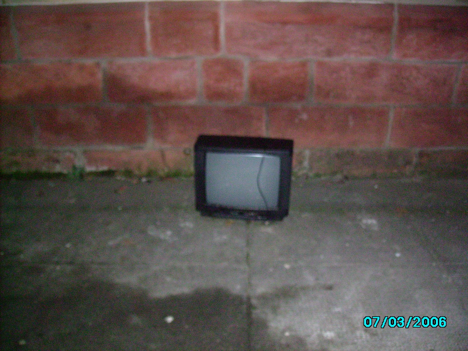 [tvsmall.JPG]