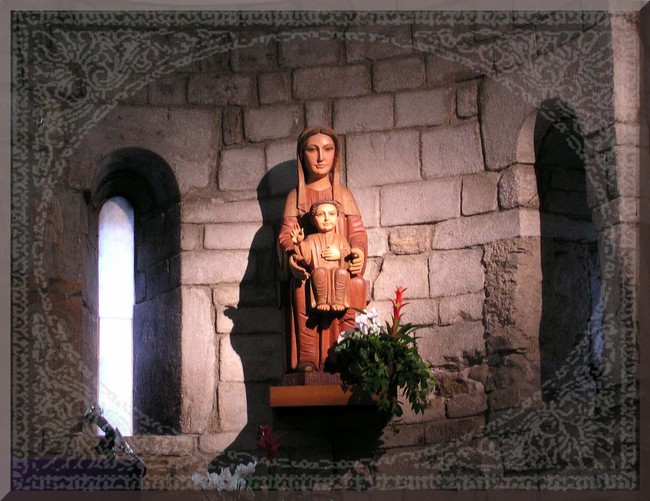 Statue de Marie et Jésus