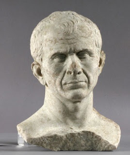 Busto de Julio César encontrado en Arles