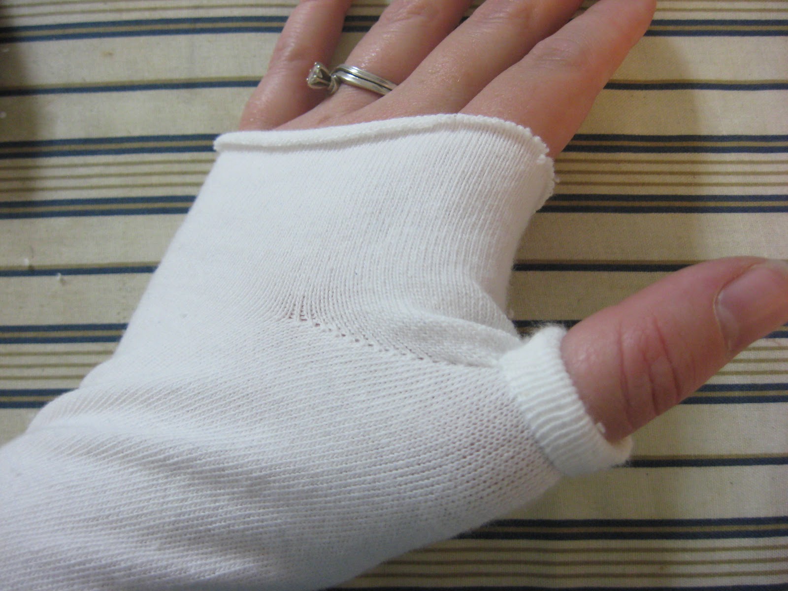 Craft with Confidence Socks to Arm Warmers