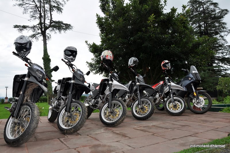 [bikes-shimla.JPG]