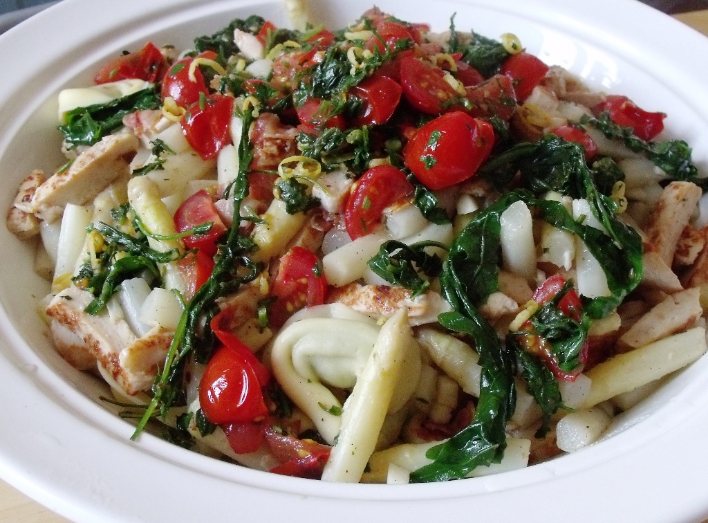 Warm Tortellini &amp; Asparagus Salad with Arugula ~~~ **** ~~~ Warmer ...