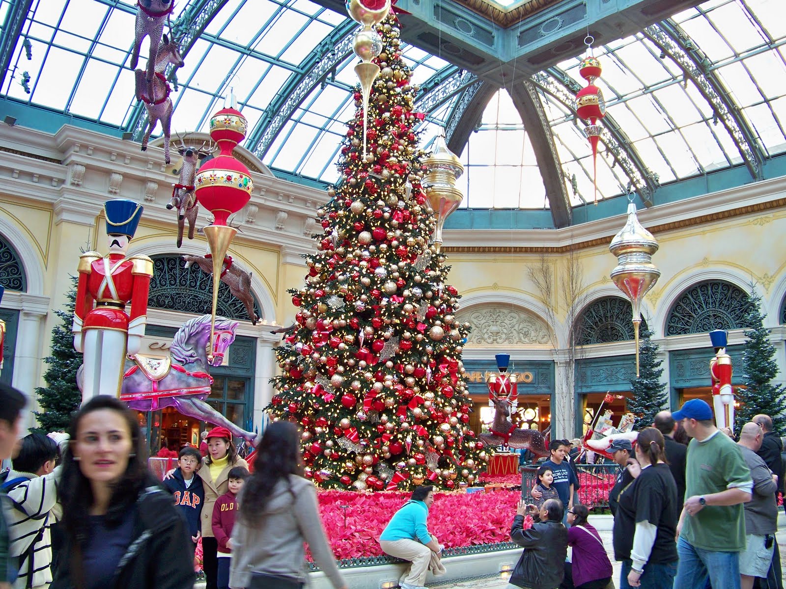 One for the Road Christmas at the Bellagio