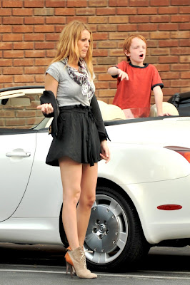 GutterUncensoredPlus.com Archived: Blake Lively Record Setting Upskirt