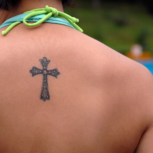 cross tattoos for girls. Cross Tattoos For Girls On