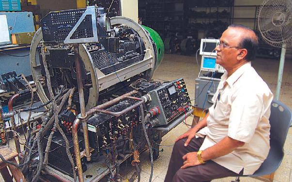 [HAL+FIRST+MIG+RADAR.JPG]