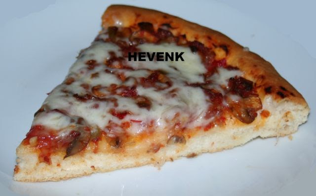 kültür mantarlı evde pizza yapımı HEVENK YEMEK TARİFLERİ