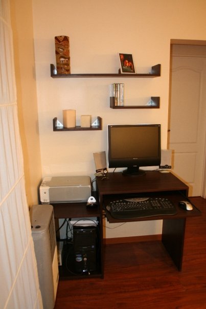 Complemento Muebles: Escritorio para PC y estantes