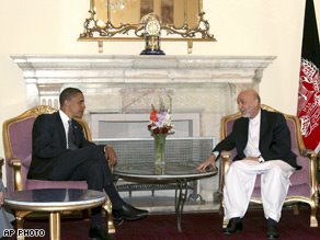 [art.obama.afg.sun.01.ap.jpg]