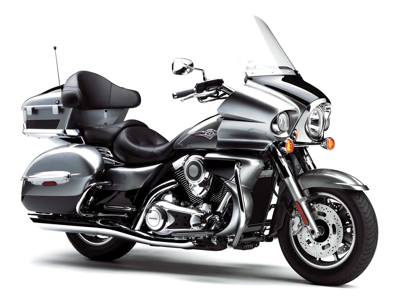 The Best Of Motorcycle  2010 Kawasaki Vulcan 1700 Voyager