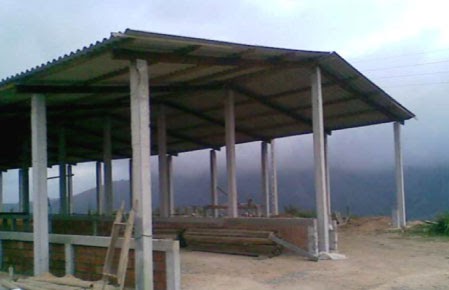 PROYECTO COMUNITARIO GALLIANAS PONEDORAS: INSTALACIONES DE GALPON