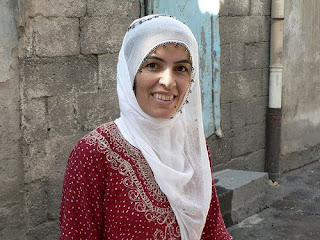 kurdish hijab house wife