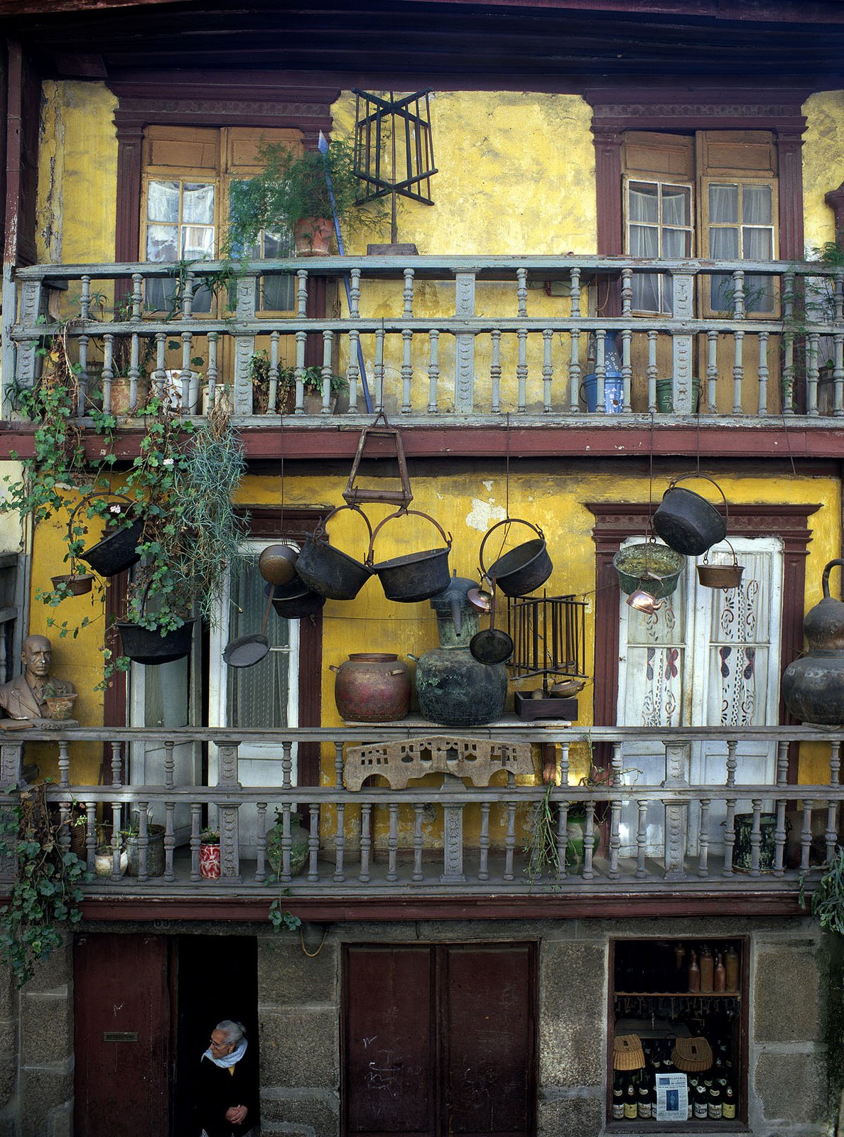 [GUIMARÃ ES.Rua.jpg]