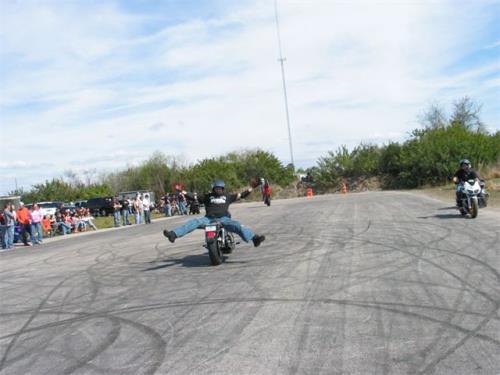 wheelies_004.jpg