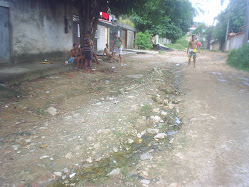 Prefeito não cumpre promessa com moradores da Rua Delfina