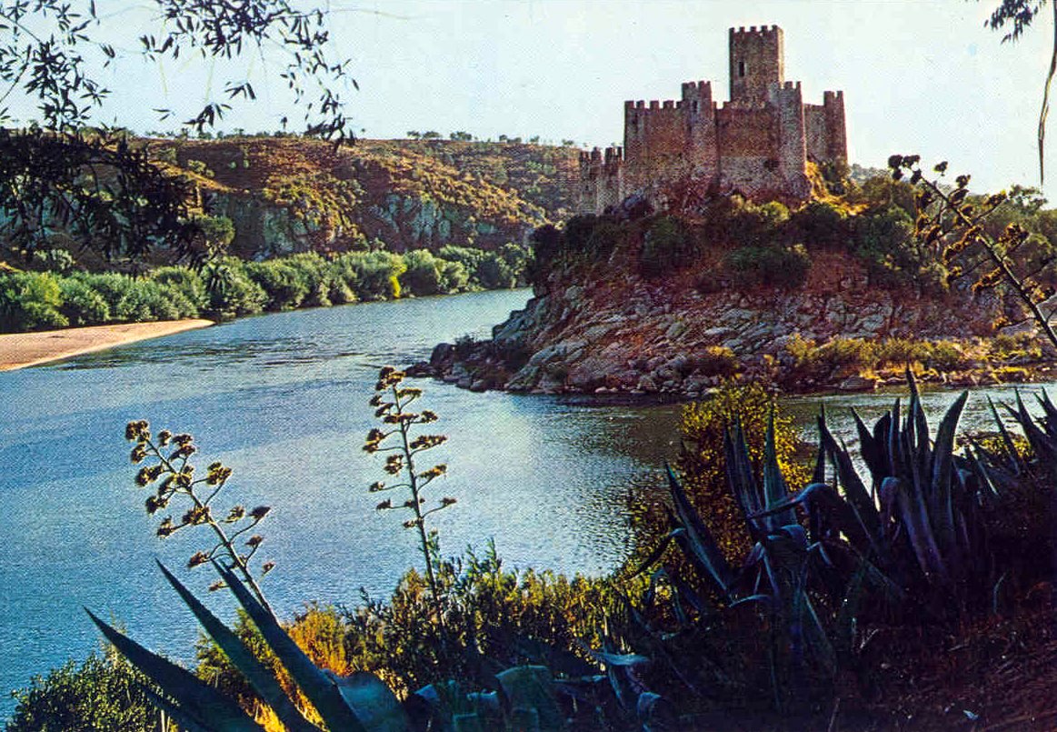 [Almourol+-+Castelo+de+Almourol+(p).jpg]