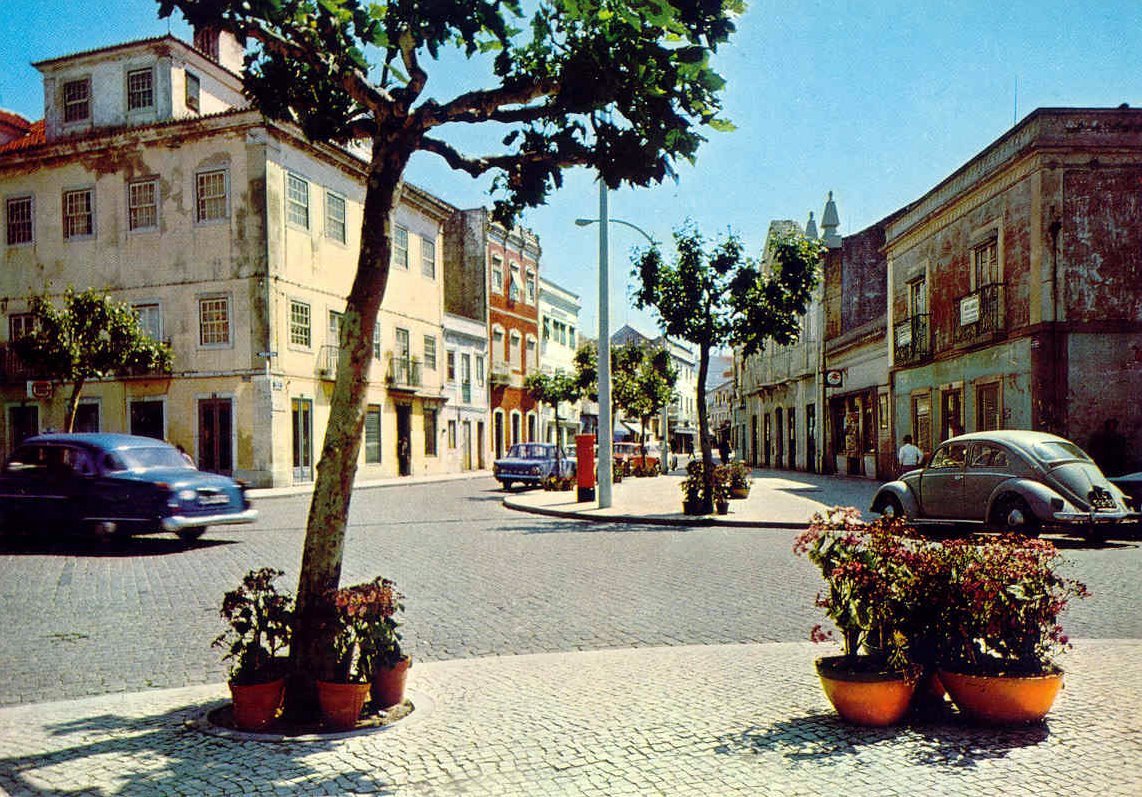 [Montijo+-+Rua+Almirante+Cândido+dos+Reis+(p).jpg]