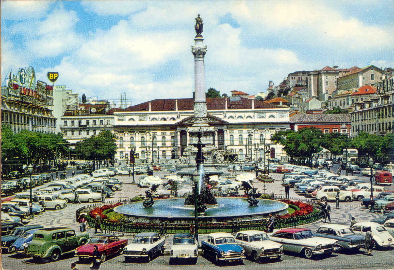 [Lisboa+-+Rossio+2.jpg]