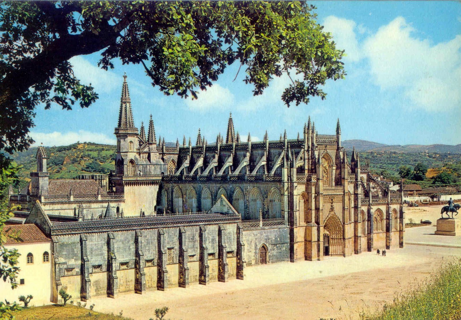 [Batalha+-+Mosteiro+da+Batalha+(p).jpg]