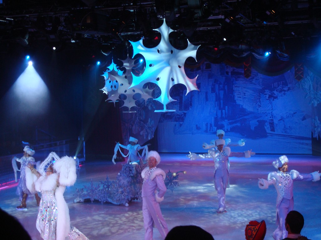 Let's Talk Travel: The Shows, The Entertainment Place, and around the ...