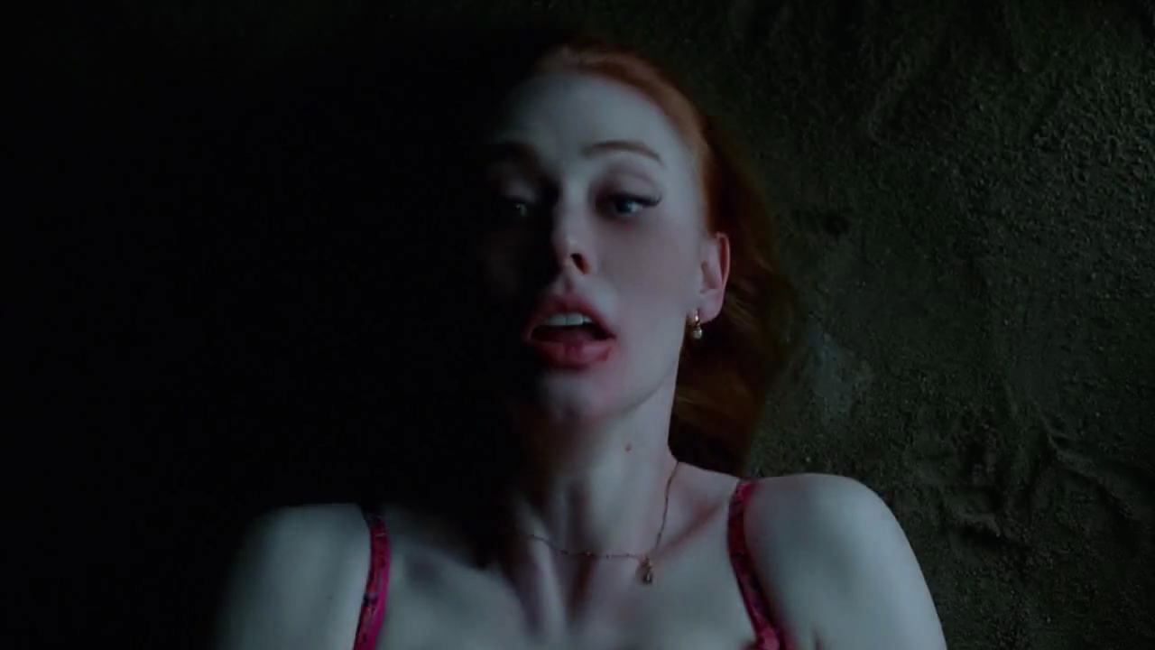 Jessica (Deborah Ann Woll)