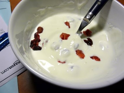 el iogurt hecho con calor humano suele quedar muy líquido pero está rico