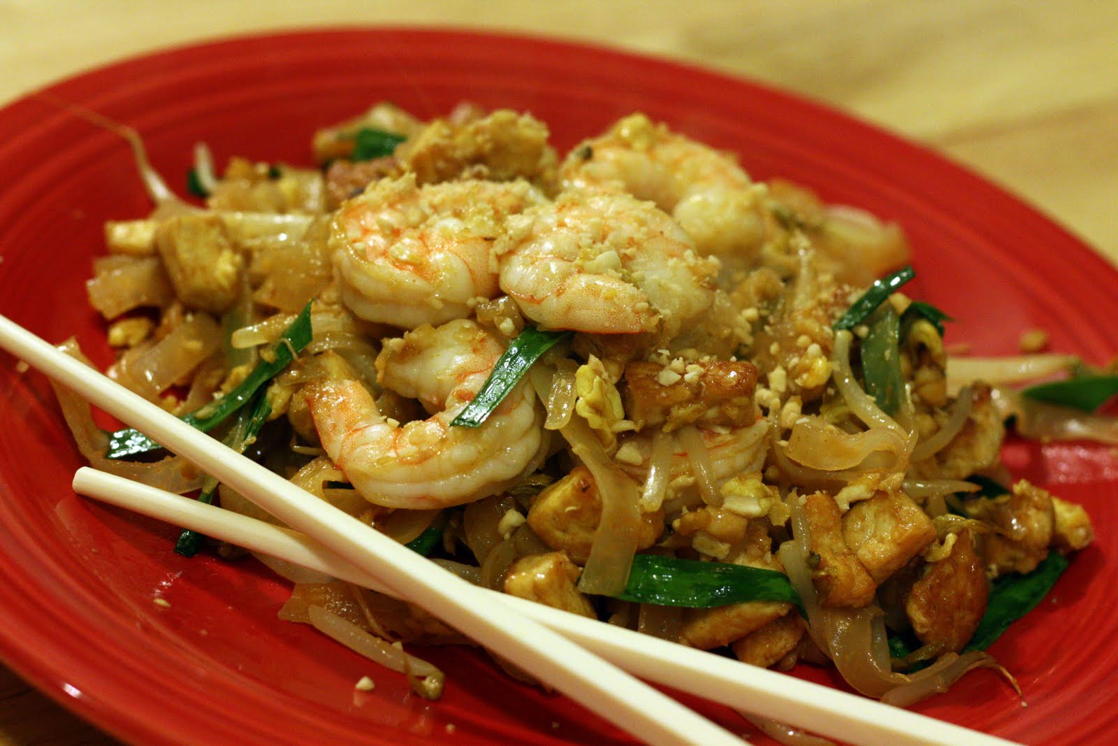 The Doctor's Dishes, Desserts & Decor Pad Thai