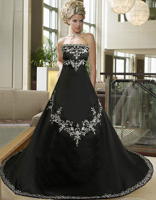 Gorgeous Wedding Dress: Gothic Wedding Dress