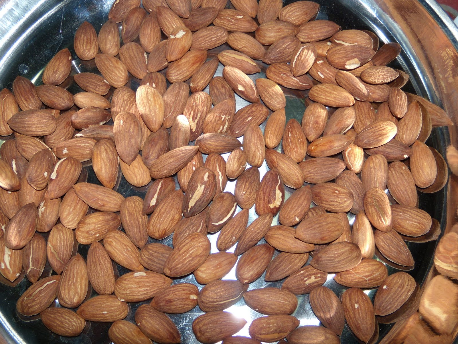 Very SEDAP!!! The Vienna Almonds Experiment