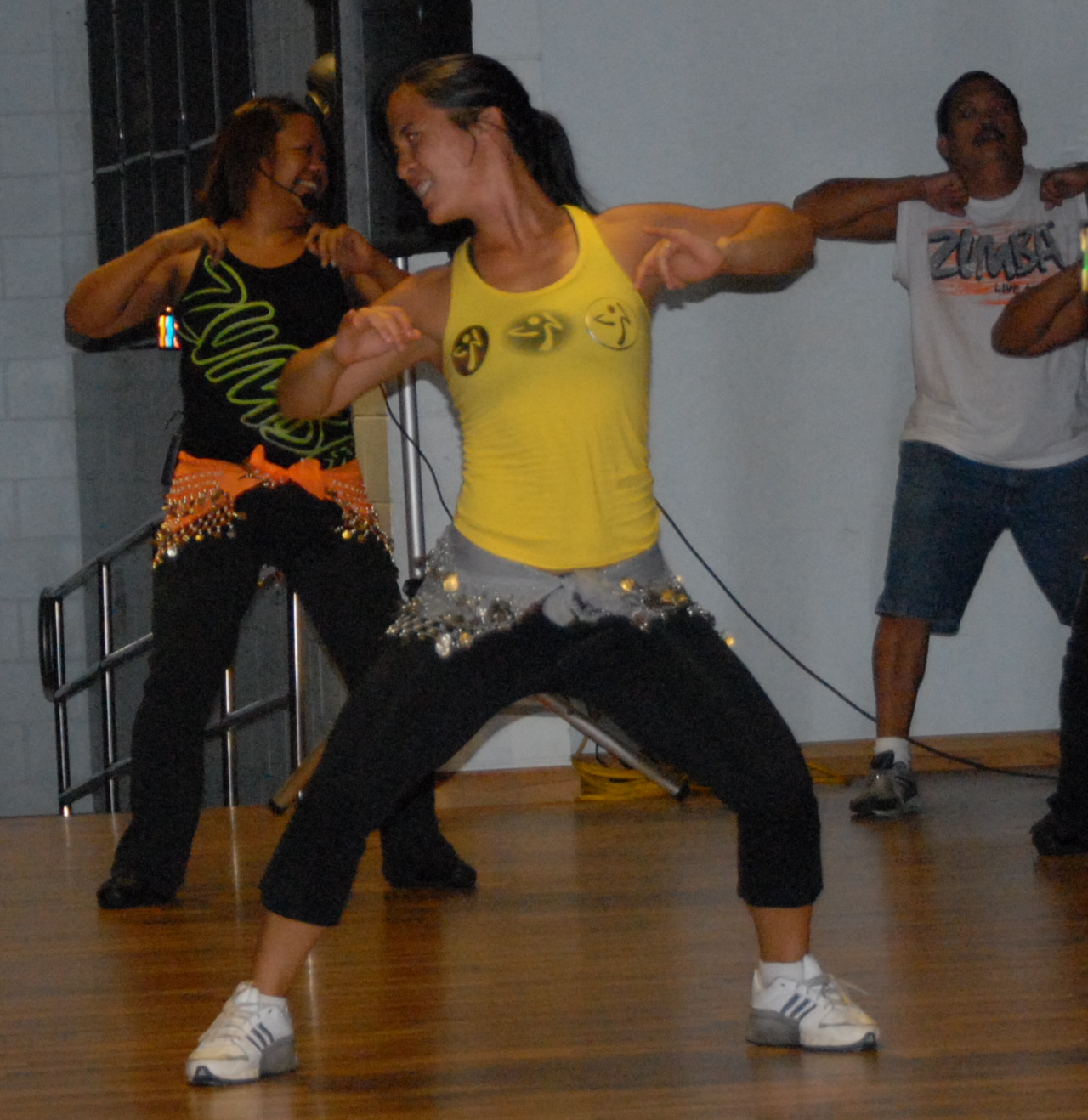 Muscle Factory & Fitness Gym Zumba y Ritmos Latinos