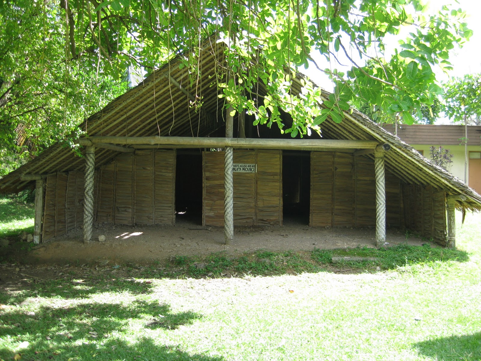 Ian MacNeill The Architecture of Solomon Islands