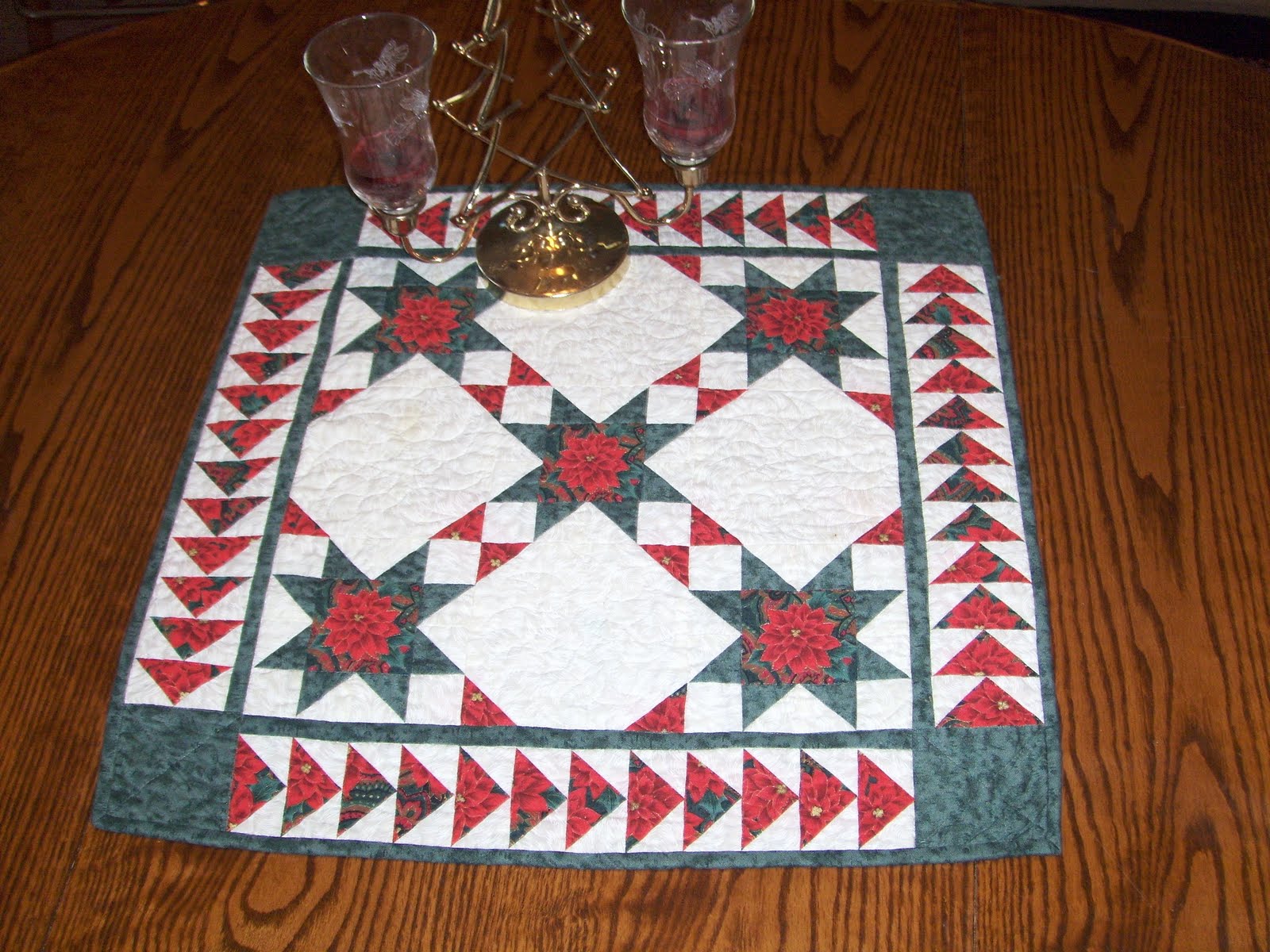 Under Quilted Covers Christmas Quilts